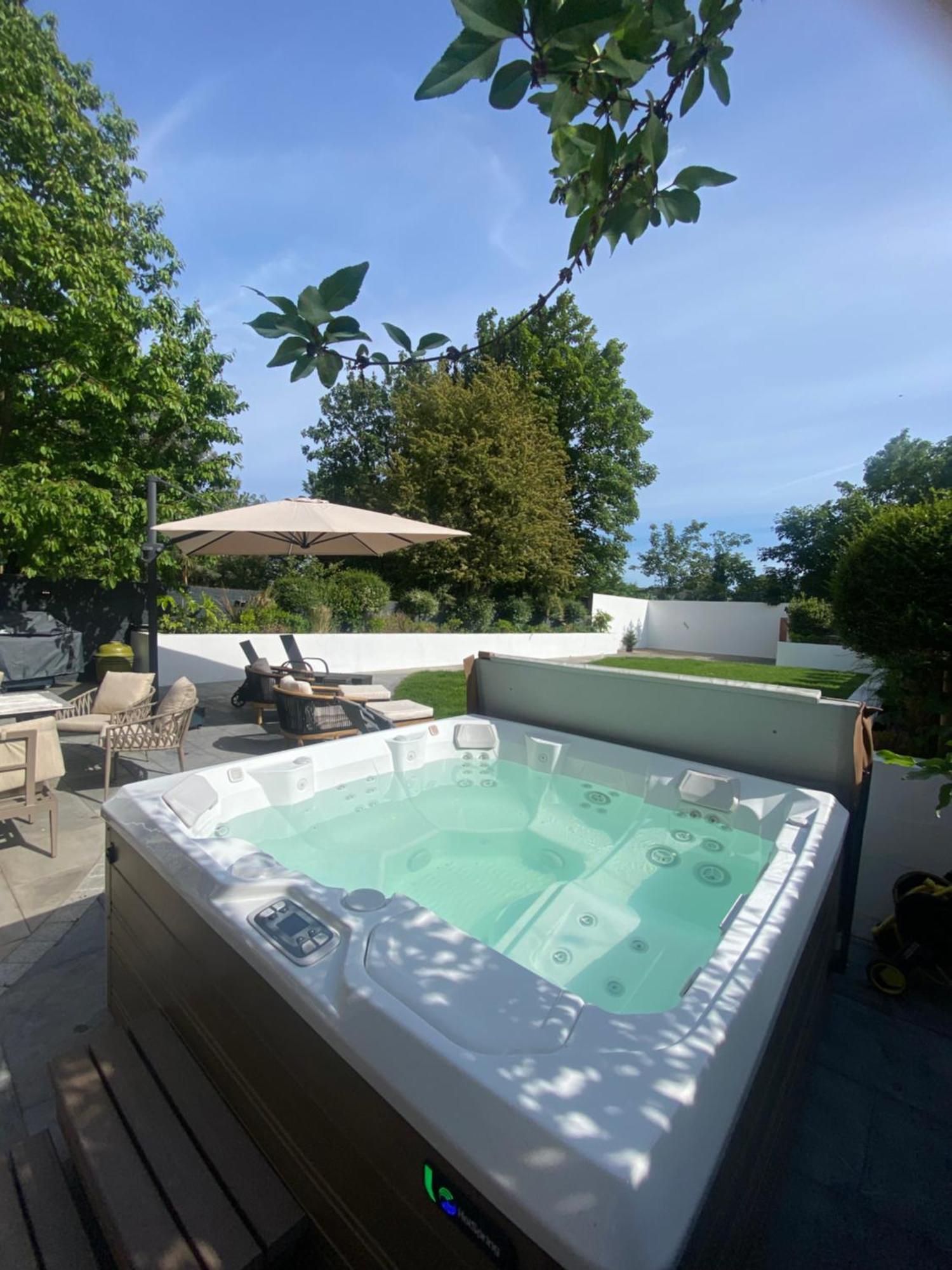 Dream House London With Gym, Cinema And Housekeeper Villa Ealing Exterior photo